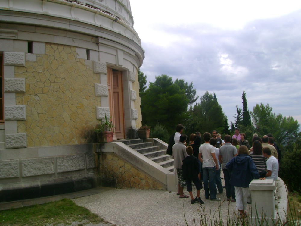 Ouverture du site du Mont Gros au public lors des Journées européennes du patrimoine en septembre 2010.
© C. Durst Ouverture du site du Mont Gros au public lors des Journées européennes du patrimoine en septembre 2010.
© C. Durst